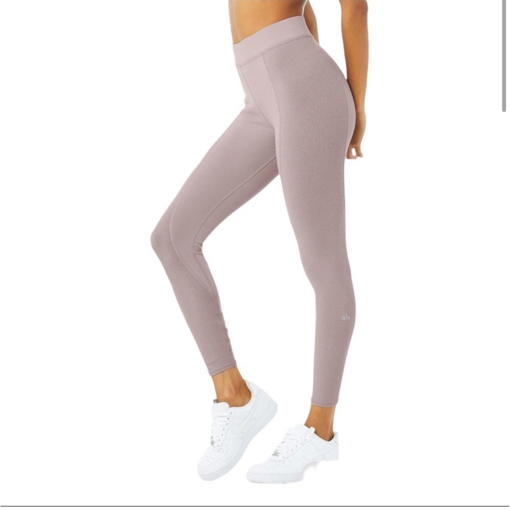 ALO YOGA Jo Limit 7/8 High waisted legging in lavender dusk